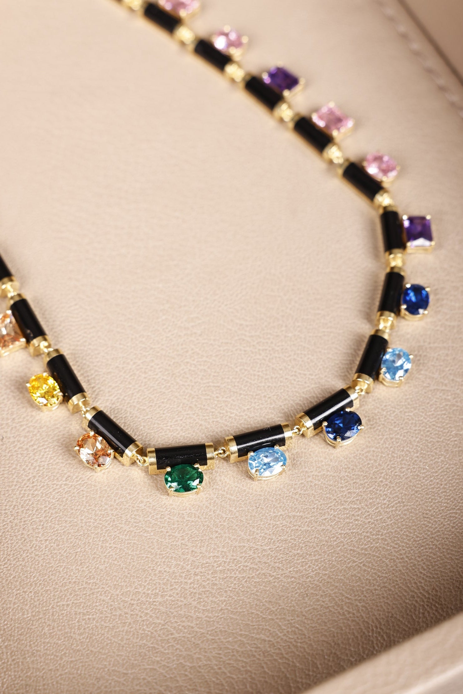 Chroma Réserve Necklace with Multicolor Gemstones
